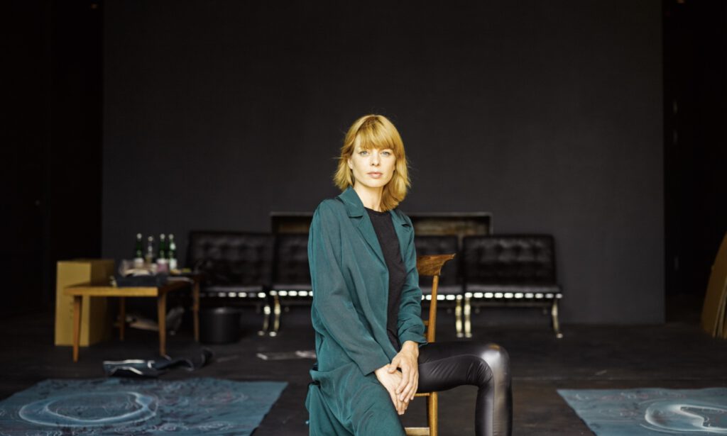 Jorinde Voigt - Was mit Kunst GERMANY