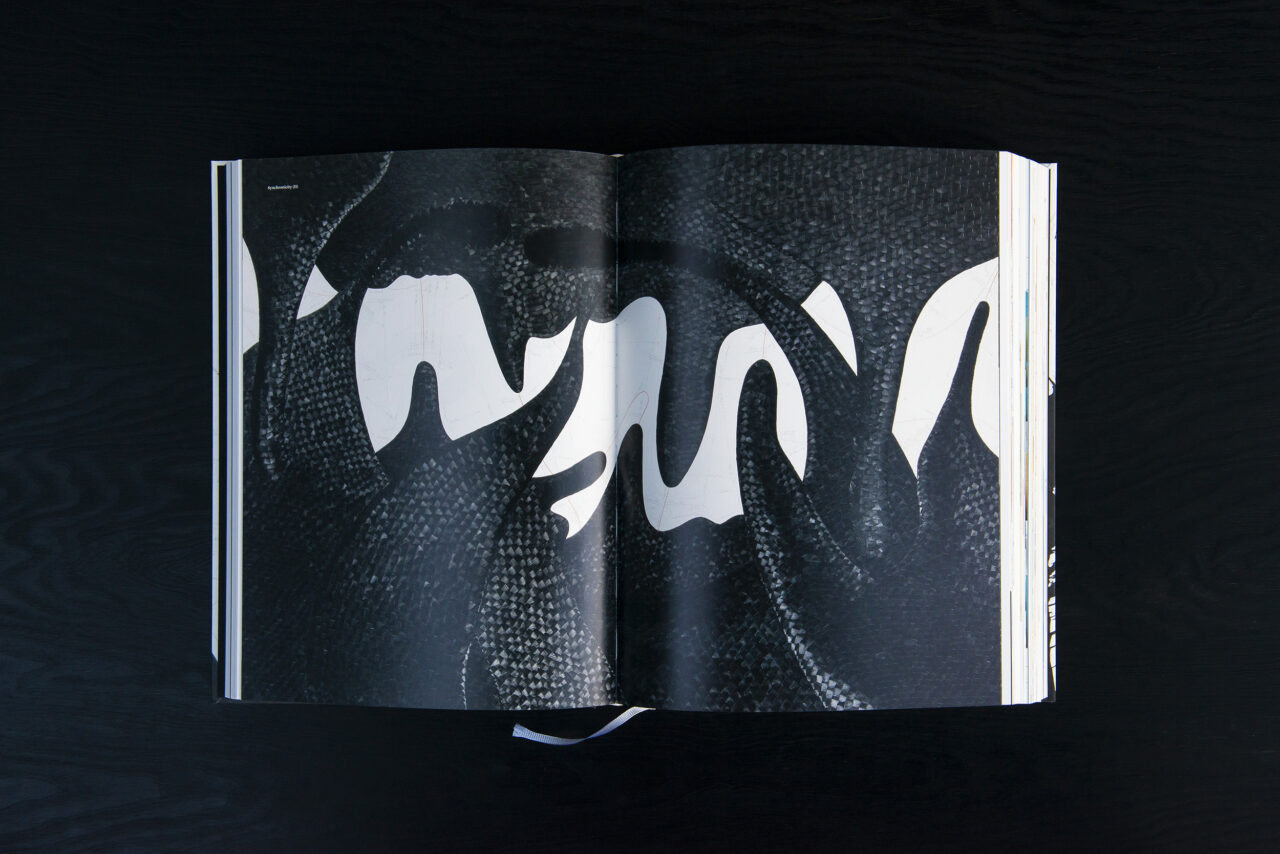 Jorinde Voigt – Shift, Catalog on the occasion of the exhibition Jorinde Voigt. A New Kind of Joy at Kunsthalle Nürnberg, Editor: Jorinde Voigt, Language: English, German, total pages: 544, Publishing: Verlag der Buchhandlung Walther König, ISBN 978-3-96098-146-6, Price: €60,00. inside 5