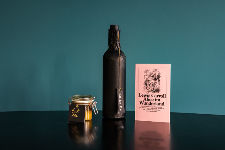 Jorinde Voigt - Edition Eat Me/Drink Me, 2019