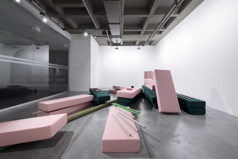 Jorinde Voigt - Soft Sculpture (Lilium), 2020